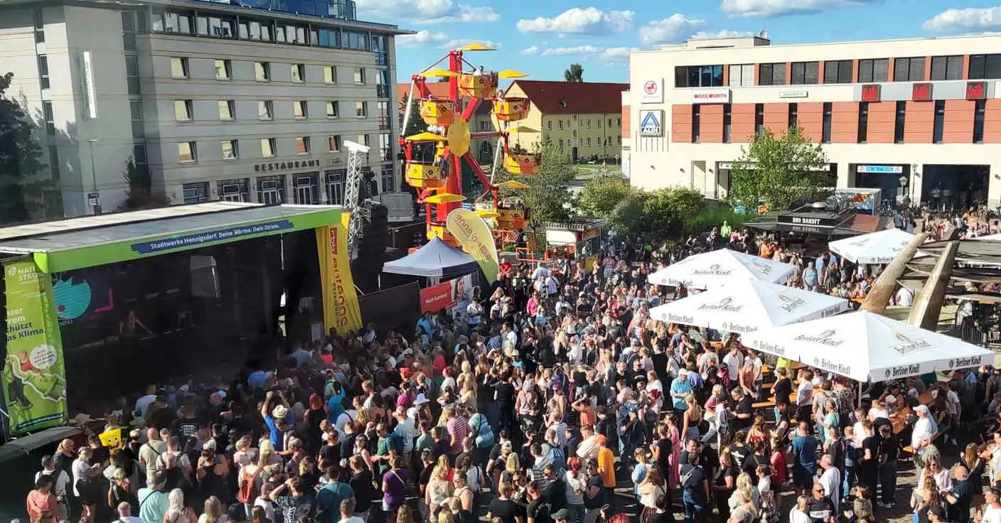 Hennigsdorfer Festmeile, Konzert, Konzertbühne und Zuschauer